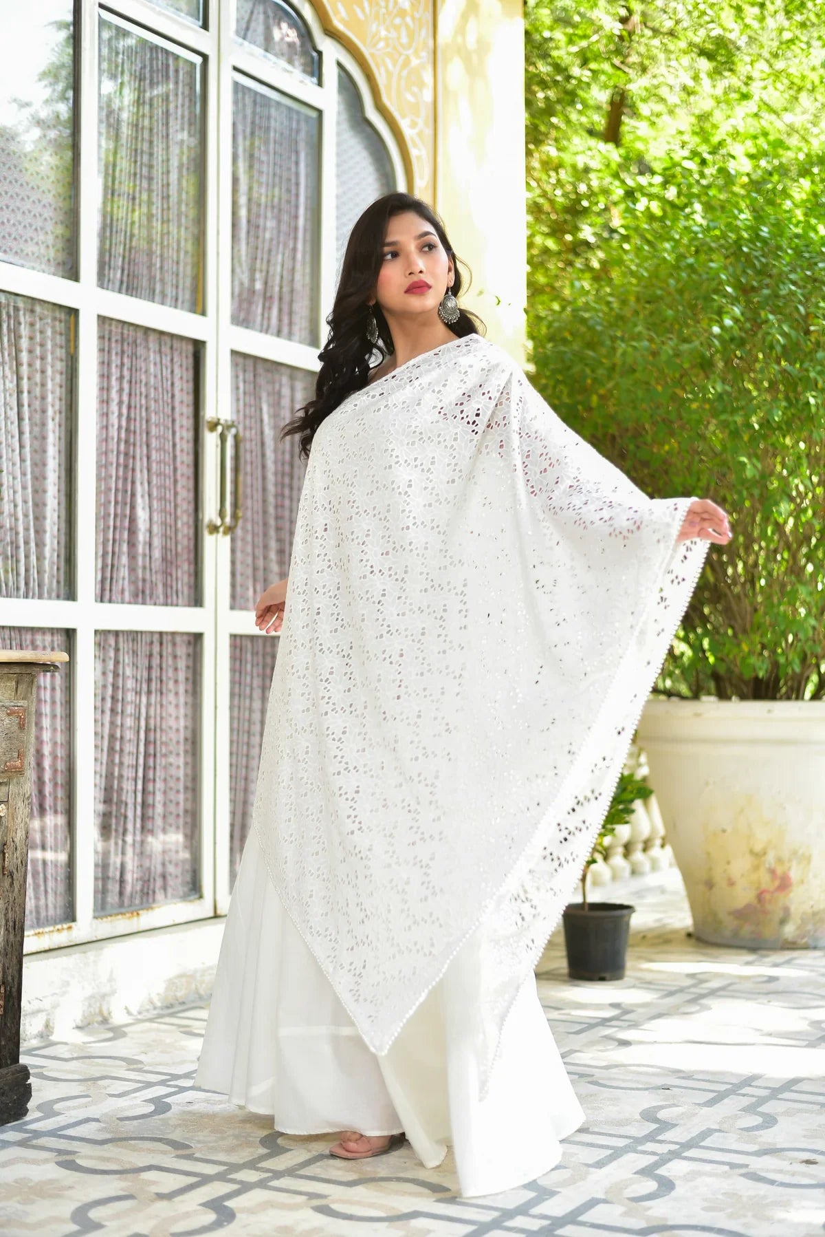White Majesty Cape Dress - Kurta Set for Women