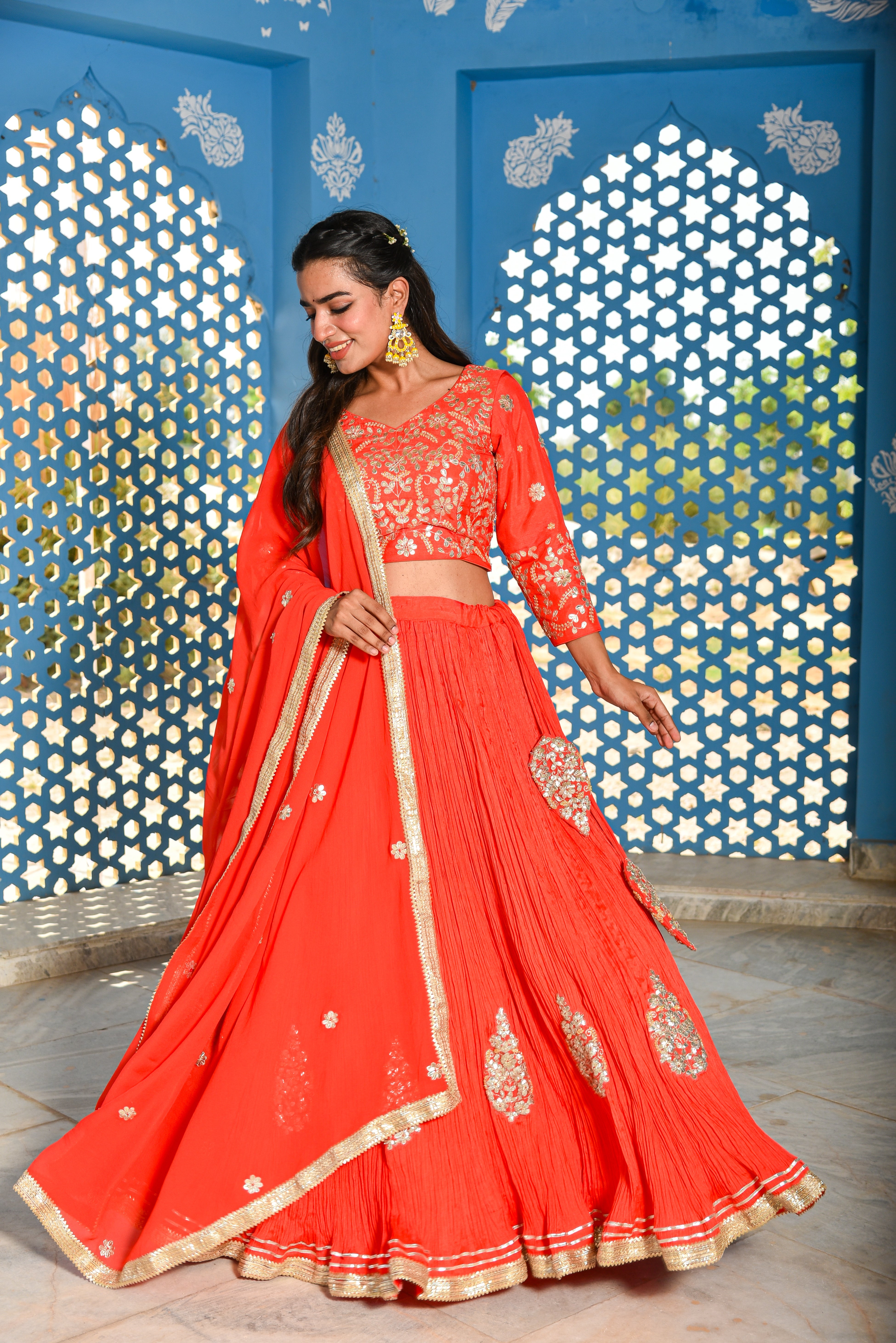 How Should You Dress for Dev Diwali & Kartik Purnima Rituals?