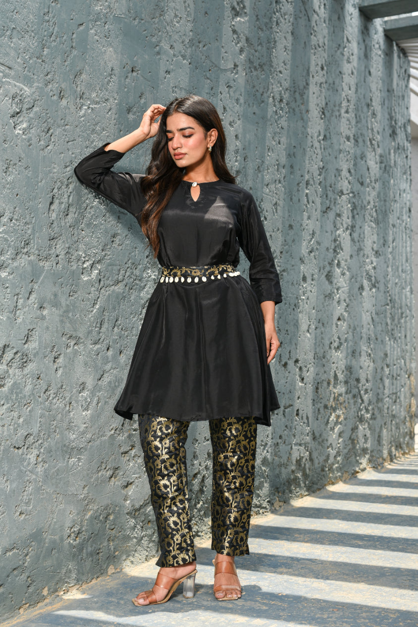 Kohl Black Brocade Co-Ord Set